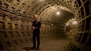 56. 007: Координаты «Скайфолл» (2012)