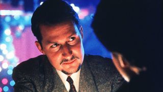 16. С широко закрытыми глазами (1999)