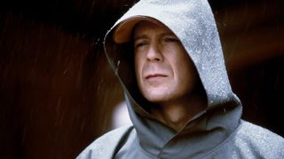 2. Неуязвимый (2000)
