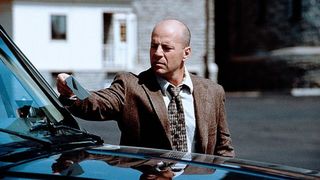 24. Неуязвимый (2000)