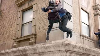 42. На грани (2012)