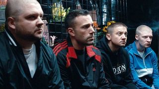 42. Город воров (2010)