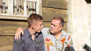 9. Парень с нашего кладбища (2015)