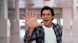 25. Брюс Всемогущий (2003)