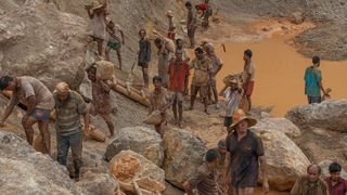 55. Золото (2016)