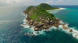 97. Планета Земля 2 (2016)