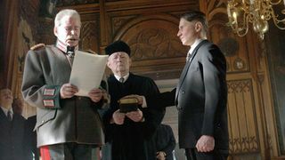 7. Гитлер: Восхождение дьявола (2003)
