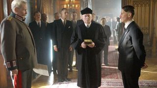 8. Гитлер: Восхождение дьявола (2003)