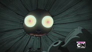 42. По ту сторону изгороди (2014)