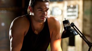 8. Неудержимый (2012)