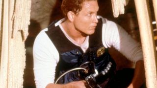 49. Чёрная дыра (1999)