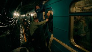 12. Метро (2012)