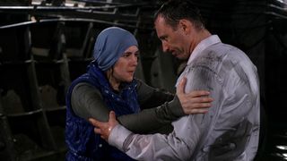 33. Метро (2012)