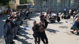 42. Метро (2012)