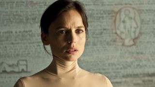 16. Кожа, в которой я живу (2011)