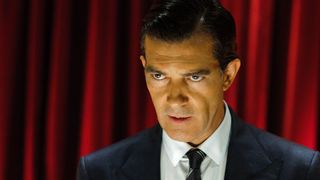 54. Кожа, в которой я живу (2011)