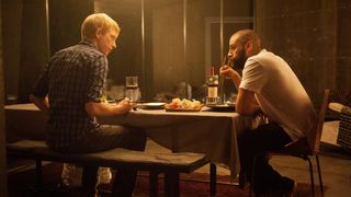 12. Из машины (2014)