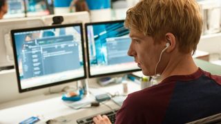 14. Из машины (2014)