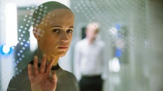 19. Из машины (2014)