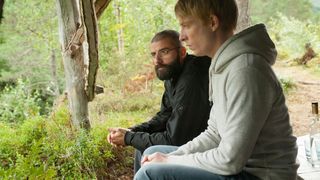 4. Из машины (2014)