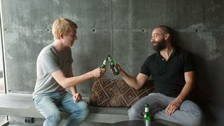 7. Из машины (2014)