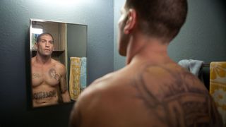 25. Стукач (2012)