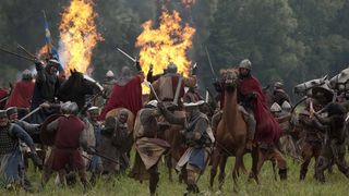 13. Столпы Земли (2010)