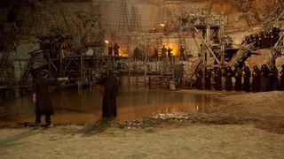 28. Столпы Земли (2010)