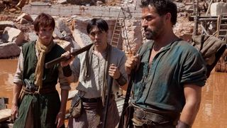 33. Столпы Земли (2010)