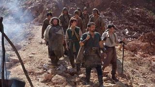 34. Столпы Земли (2010)