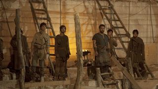 59. Столпы Земли (2010)