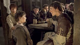 64. Столпы Земли (2010)