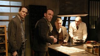 32. Фальшивомонетчики (2006)