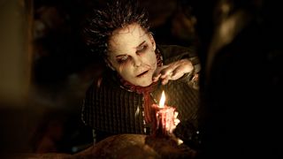 19. Охотники на ведьм (2012)