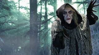 78. Охотники на ведьм (2012)