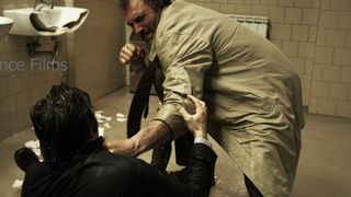 32. Красные огни (2011)