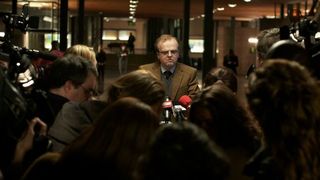 34. Красные огни (2011)