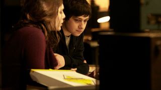 36. Красные огни (2011)