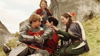 103. Хроники Нарнии: Лев, колдунья и волшебный шкаф (2005)