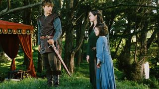 135. Хроники Нарнии: Лев, колдунья и волшебный шкаф (2005)