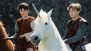 16. Хроники Нарнии: Лев, колдунья и волшебный шкаф (2005)