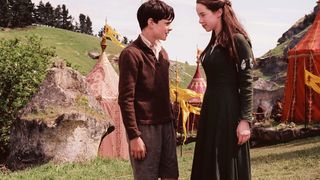 22. Хроники Нарнии: Лев, колдунья и волшебный шкаф (2005)