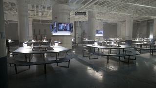 19. Голодные игры: Сойка-пересмешница. Часть I (2014)