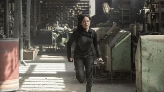 53. Голодные игры: Сойка-пересмешница. Часть I (2014)