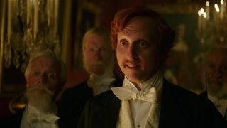 13. Алиса в Зазеркалье (2016)