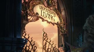 14. Алиса в Зазеркалье (2016)