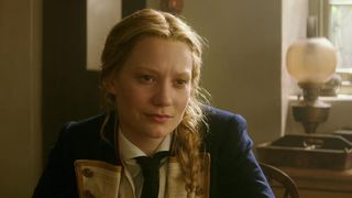 29. Алиса в Зазеркалье (2016)