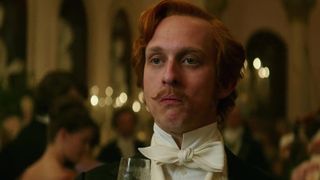 41. Алиса в Зазеркалье (2016)