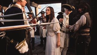 13. Пираты Карибского моря: Проклятие Черной жемчужины (2003)