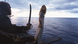 27. Пираты Карибского моря: Проклятие Черной жемчужины (2003)